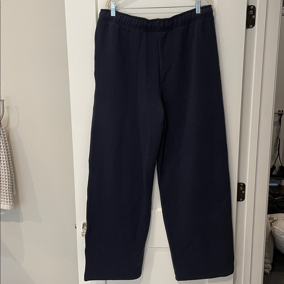 NWT. Size women’s Athleta Large Tall (LT) Navy Heavy fleece sweatpants. - Picture 5 of 5